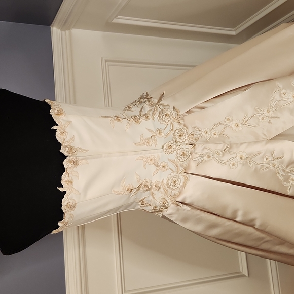 Mon Cheri Wedding Dress Size 12 - Picture 6 of 12